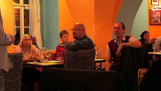 Burgundský večer, Papa’s Living Restaurant 13.11.2013, Festival vína Český Krumlov 2013