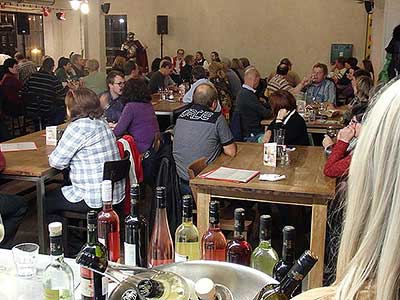 Svatomartinská zábava Cimbál a víno - 11.11.2014, zdroj: Festival vína 2014, foto: DEPO (2/3)