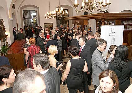 Zahajovací galavečer Premier Wines & Spirits (10/71)