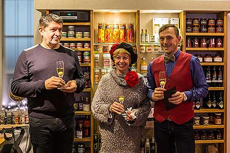CHUTĚ ŠOPRONĚ - VEČER S PŘÍVLASTKEM FIDELISSIMA, Eve Style, 20.11.2015, Muzeum marionet, Latrán, Český Krumlov, zdroj: Eve Style s.r.o., foto: Lubor Mrázek (7/44)