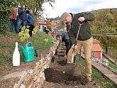 Festival vína Český Krumlov®: Sázení vinné révy 21. 10. 2016, zdroj: Festival vína Český Krumlov® 2016, foto: Foto: Jan Schinko