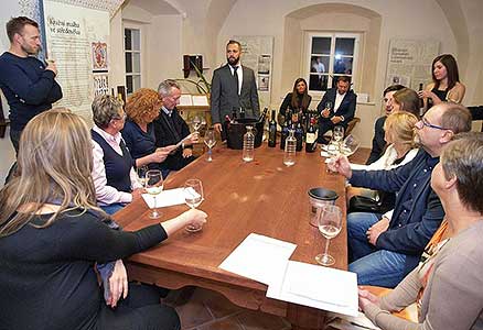 Festival vína Český Krumlov®: Zahajovací večer s Premier Wines & Spirits 21. 10. 2016, zdroj: Festival vína Český Krumlov® 2016, foto: Jan Schinko (32/36)