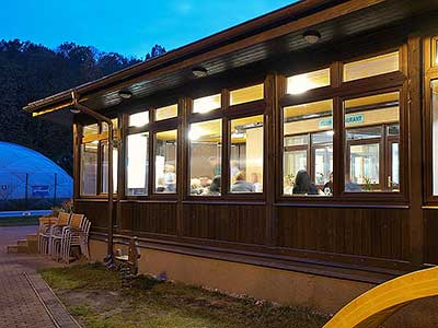 Festival vína Český Krumlov®: BÍLÉ FALCKO, ČERVENÉ TOSKÁNSKO, Tenis-Centrum 22. 10. 2016, zdroj: Festival vína Český Krumlov® 2016, foto: Jan Schinko (13/65)