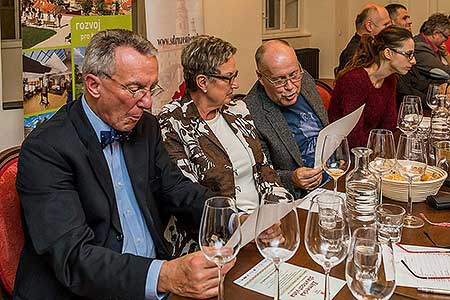 Festival vína Český Krumlov®: ČESKO&SLOVENSKO, Kláštery Český Krumlov 28. 10. 2016, zdroj: Festival vína Český Krumlov® 2016, foto: Lubor Mrázek (23/54)