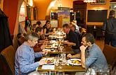 Festival vína Český Krumlov®: OCENĚNÁ MORAVA, Papa´s Living restaurant 2. 11. 2016, zdroj: Papa´s Living restaurant, foto: Papa´s Living restaurant