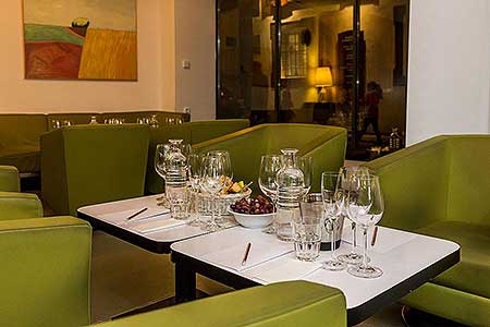 Festival vína Český Krumlov®: KLÁRA KOLLÁROVÁ - UNESCO & VÍNO III., café.bistro.winebar Kolektiv 4. 11. 2016, zdroj: Festival vína Český Krumlov® 2016, foto: Lubor Mrázek (3/56)