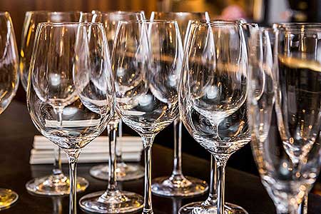 Festival vína Český Krumlov®: KLÁRA KOLLÁROVÁ - UNESCO & VÍNO III., café.bistro.winebar Kolektiv 4. 11. 2016, zdroj: Festival vína Český Krumlov® 2016, foto: Lubor Mrázek (4/56)