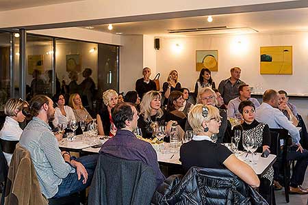 Festival vína Český Krumlov®: KLÁRA KOLLÁROVÁ - UNESCO & VÍNO III., café.bistro.winebar Kolektiv 4. 11. 2016, zdroj: Festival vína Český Krumlov® 2016, foto: Lubor Mrázek (25/56)