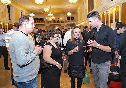 Festival vína Český Krumlov®: ZÁMECKÁ SLAVNOST VÍNA, Zámecká jízdárna 19. 11. 2016, zdroj: Festival vína Český Krumlov® 2016 (29/84)