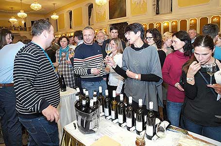 Festival vína Český Krumlov®: ZÁMECKÁ SLAVNOST VÍNA, Zámecká jízdárna 19. 11. 2016, zdroj: Festival vína Český Krumlov® 2016 (33/84)