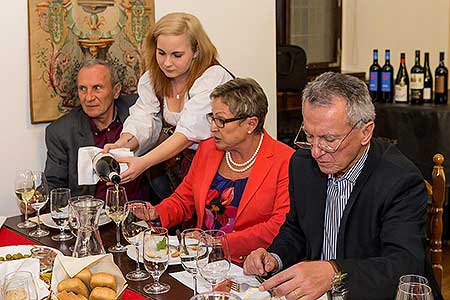 Festival vína Český Krumlov®: ŠPANĚLSKÝ VEČER S PREMIER WINES & SPIRITS A SOMELIEREM IVO DVOŘÁKEM, Hotel Růže 12. 11. 2016, zdroj: Festival vína Český Krumlov® 2016, foto: Lubor Mrázek (34/85)