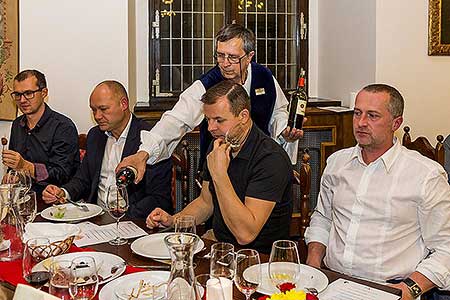 Festival vína Český Krumlov®: ŠPANĚLSKÝ VEČER S PREMIER WINES & SPIRITS A SOMELIEREM IVO DVOŘÁKEM, Hotel Růže 12. 11. 2016, zdroj: Festival vína Český Krumlov® 2016, foto: Lubor Mrázek (60/85)