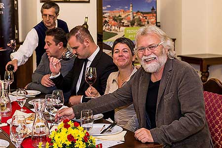 Festival vína Český Krumlov®: ŠPANĚLSKÝ VEČER S PREMIER WINES & SPIRITS A SOMELIEREM IVO DVOŘÁKEM, Hotel Růže 12. 11. 2016, zdroj: Festival vína Český Krumlov® 2016, foto: Lubor Mrázek (65/85)