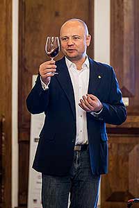 Festival vína Český Krumlov®: ŠPANĚLSKÝ VEČER S PREMIER WINES & SPIRITS A SOMELIEREM IVO DVOŘÁKEM, Hotel Růže 12. 11. 2016, zdroj: Festival vína Český Krumlov® 2016, foto: Lubor Mrázek (77/85)