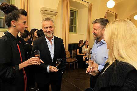Festival vína Český Krumlov®: Zahajovací večer s Global Wines & Spirits, Sloupová síň na I. zámeckém nádvoří 20. 10. 2017, zdroj: Festival vína Český Krumlov® 2017, foto: Libor Sváček (13/100)