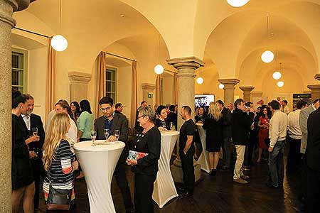 Festival vína Český Krumlov®: Zahajovací večer s Global Wines & Spirits, Sloupová síň na I. zámeckém nádvoří 20. 10. 2017, zdroj: Festival vína Český Krumlov® 2017, foto: Libor Sváček (15/100)