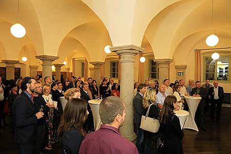 Festival vína Český Krumlov®: Zahajovací večer s Global Wines & Spirits, Sloupová síň na I. zámeckém nádvoří 20. 10. 2017, zdroj: Festival vína Český Krumlov® 2017, foto: Libor Sváček (19/100)