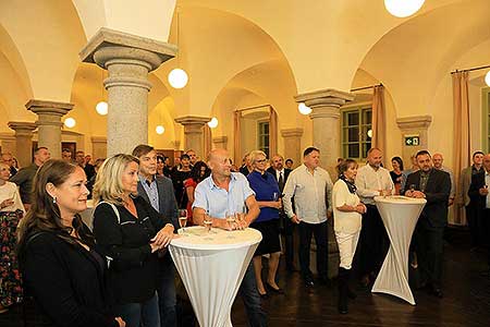 Festival vína Český Krumlov®: Zahajovací večer s Global Wines & Spirits, Sloupová síň na I. zámeckém nádvoří 20. 10. 2017, zdroj: Festival vína Český Krumlov® 2017, foto: Libor Sváček (20/100)