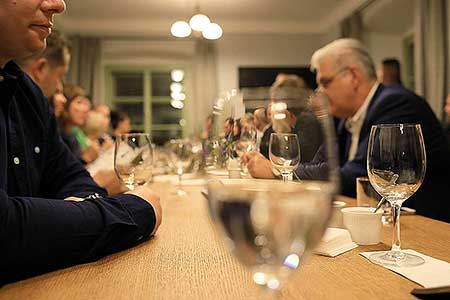 Festival vína Český Krumlov®: Zahajovací večer s Global Wines & Spirits, Sloupová síň na I. zámeckém nádvoří 20. 10. 2017, zdroj: Festival vína Český Krumlov® 2017, foto: Libor Sváček (59/100)