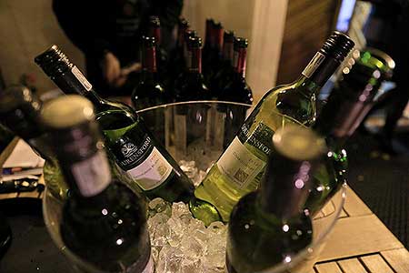 Festival vína Český Krumlov®: Zahajovací večer s Global Wines & Spirits, Sloupová síň na I. zámeckém nádvoří 20. 10. 2017, zdroj: Festival vína Český Krumlov® 2017, foto: Libor Sváček (67/100)
