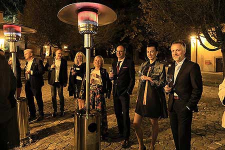 Festival vína Český Krumlov®: Zahajovací večer s Global Wines & Spirits, Sloupová síň na I. zámeckém nádvoří 20. 10. 2017, zdroj: Festival vína Český Krumlov® 2017, foto: Libor Sváček (77/100)