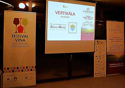 Festival vína Český Krumlov: Vertikála - srovnávací degustace různých ročníků Toskánsko a Pfalz, Tenis-Centrum 27. 10. 2017, zdroj: Festival vína Český Krumlov® 2017, foto: Festival vína Český Krumlov® 2017 (5/19)