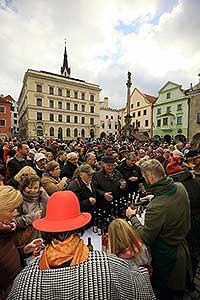 Festival vína Český Krumlov®: Příjezd svatého Martina a ochutnávka Svatomartinského vína 11. 11. 2017, zdroj: Festival vína Český Krumlov® 2017, foto: Libor Sváček (78/99)