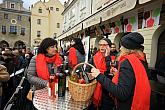 Festival vína Český Krumlov®: Příjezd svatého Martina a ochutnávka Svatomartinského vína 11. 11. 2017, zdroj: Festival vína Český Krumlov® 2017, foto: Libor Sváček