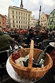 Festival vína Český Krumlov®: Příjezd svatého Martina a ochutnávka Svatomartinského vína 11. 11. 2017, zdroj: Festival vína Český Krumlov® 2017, foto: Libor Sváček