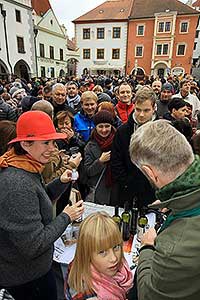 Festival vína Český Krumlov®: Příjezd svatého Martina a ochutnávka Svatomartinského vína 11. 11. 2017, zdroj: Festival vína Český Krumlov® 2017, foto: Libor Sváček (86/99)