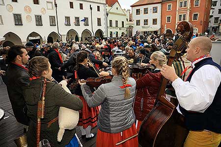 Festival vína Český Krumlov®: Příjezd svatého Martina a ochutnávka Svatomartinského vína 11. 11. 2017, zdroj: Festival vína Český Krumlov® 2017, foto: Libor Sváček (92/99)