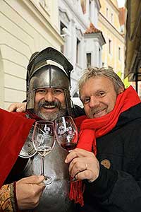 Festival vína Český Krumlov®: Příjezd svatého Martina a ochutnávka Svatomartinského vína 11. 11. 2017, zdroj: Festival vína Český Krumlov® 2017, foto: Libor Sváček (99/99)