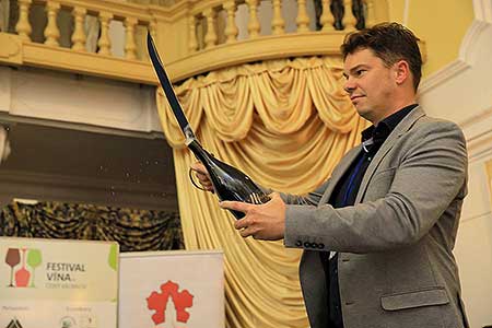 Festival vína Český Krumlov: Zámecká slavnost vína, Zámecká jízdárna 25. 11. 2017, zdroj: Festival vína Český Krumlov 2017, foto: Libor Sváček (29/66)