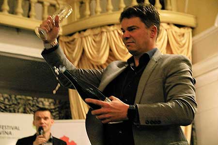 Festival vína Český Krumlov: Zámecká slavnost vína, Zámecká jízdárna 25. 11. 2017, zdroj: Festival vína Český Krumlov 2017, foto: Libor Sváček (37/66)