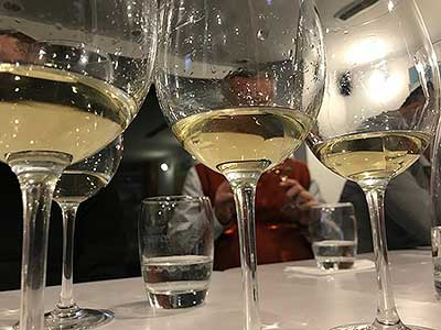 Festival vína Český Krumlov®: Klára Kollárová - má oblíbená vína, café.bistro.winebar KOLEKTIV 16. 11. 2017, zdroj: Festival vína Český Krumlov® 2017 (14/14)