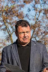 Zahájení Festivalu vína Český Krumlov - slavnostní výsadba vinné révy v kuchyňské zahradě u altánku Paraplíčko v areálu zámku, 26.10.2018, foto: Lubor Mrázek (7/36)