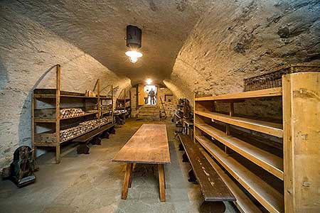 Zahájení Festivalu vína Český Krumlov - slavnostní výsadba vinné révy v kuchyňské zahradě u altánku Paraplíčko v areálu zámku, 26.10.2018, foto: Lubor Mrázek (32/36)