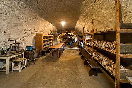 Zahájení Festivalu vína Český Krumlov - slavnostní výsadba vinné révy v kuchyňské zahradě u altánku Paraplíčko v areálu zámku, 26.10.2018, foto: Lubor Mrázek (34/36)