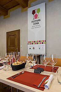 Festival vína Český Krumlov®: Toskánské San Gimignano a jeho vína - ESSENTIA-studio s.r.o. 2.11.2018, foto: Lubor Mrázek (4/60)