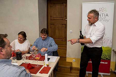 Festival vína Český Krumlov®: Toskánské San Gimignano a jeho vína - ESSENTIA-studio s.r.o. 2.11.2018, foto: Lubor Mrázek (56/60)