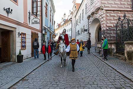 Festival vína Český Krumlov®: Příjezd svatého Martina a ochutnávka Svatomartinského vína 11.11.2018, foto: Lubor Mrázek (3/48)