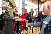 Festival vína Český Krumlov®: Příjezd svatého Martina a ochutnávka Svatomartinského vína 11.11.2018, foto: Lubor Mrázek