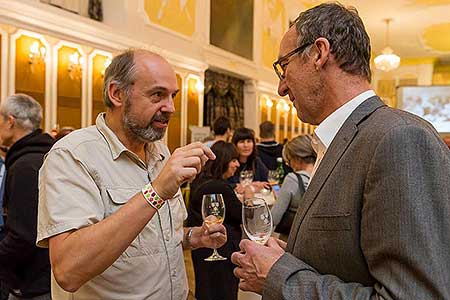 Festival vína Český Krumlov ®: Zámecká slavnost vína, zámecká jízdárna 24.11.2018 (49/156)