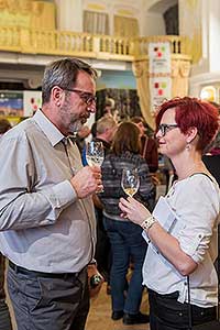 Festival vína Český Krumlov ®: Zámecká slavnost vína, zámecká jízdárna 24.11.2018 (53/156)