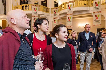 Festival vína Český Krumlov ®: Zámecká slavnost vína, zámecká jízdárna 24.11.2018 (84/156)