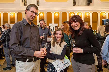 Festival vína Český Krumlov ®: Zámecká slavnost vína, zámecká jízdárna 24.11.2018 (93/156)