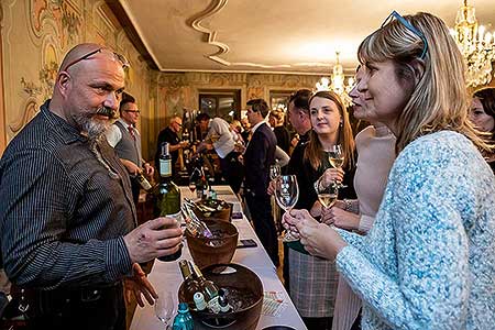 Česko & Slovensko - Znovín Znojmo & Víno Nitra - volná degustace, Festival vína Český Krumlov 28.10.2019, foto: Lubor Mrázek (56/66)