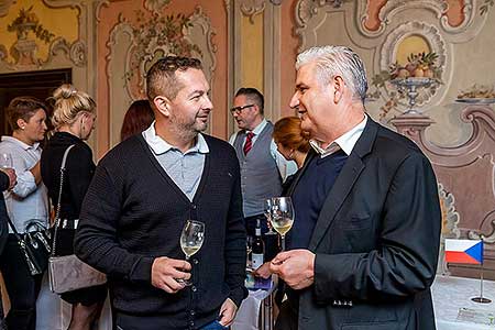 Česko & Slovensko - Znovín Znojmo & Víno Nitra - volná degustace, Festival vína Český Krumlov 28.10.2019, foto: Lubor Mrázek (44/66)