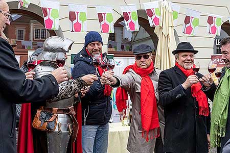 Příjezd sv. Martina a slavnostní otevření Svatomartinského vína, Festivalu vína Český Krumlov® 11.11.2019, foto: Lubor Mrázek (29/66)