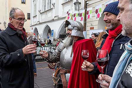 Příjezd sv. Martina a slavnostní otevření Svatomartinského vína, Festivalu vína Český Krumlov® 11.11.2019, foto: Lubor Mrázek (30/66)